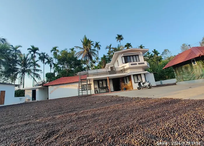 Streaming Valley Independent Coffee Estate Stay