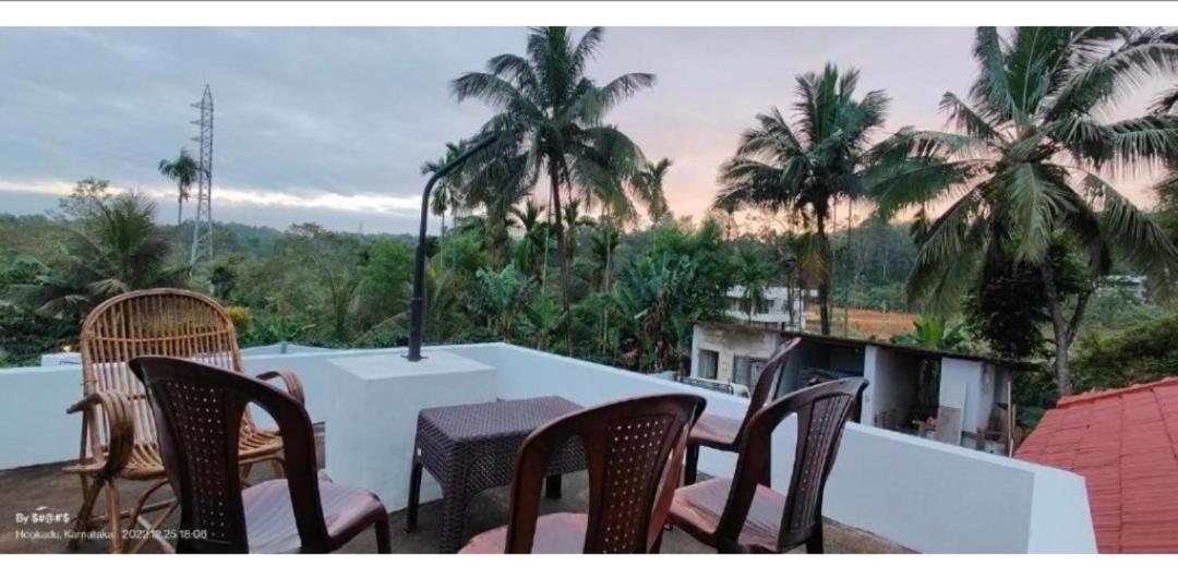 Streaming Valley Independent Coffee Estate Farm stay
